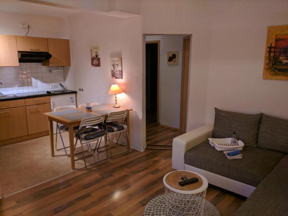 Haus Bahlo - Ferienwohnungen Attendorn Esterno foto
