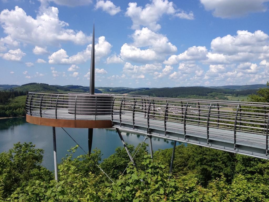 Haus Bahlo - Ferienwohnungen Attendorn Esterno foto